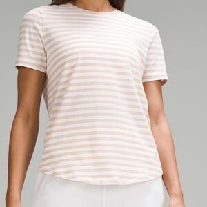 Love crew t-shirt lululemon